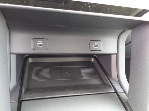 Used 2025 Land Rover Discovery Sport S image 18