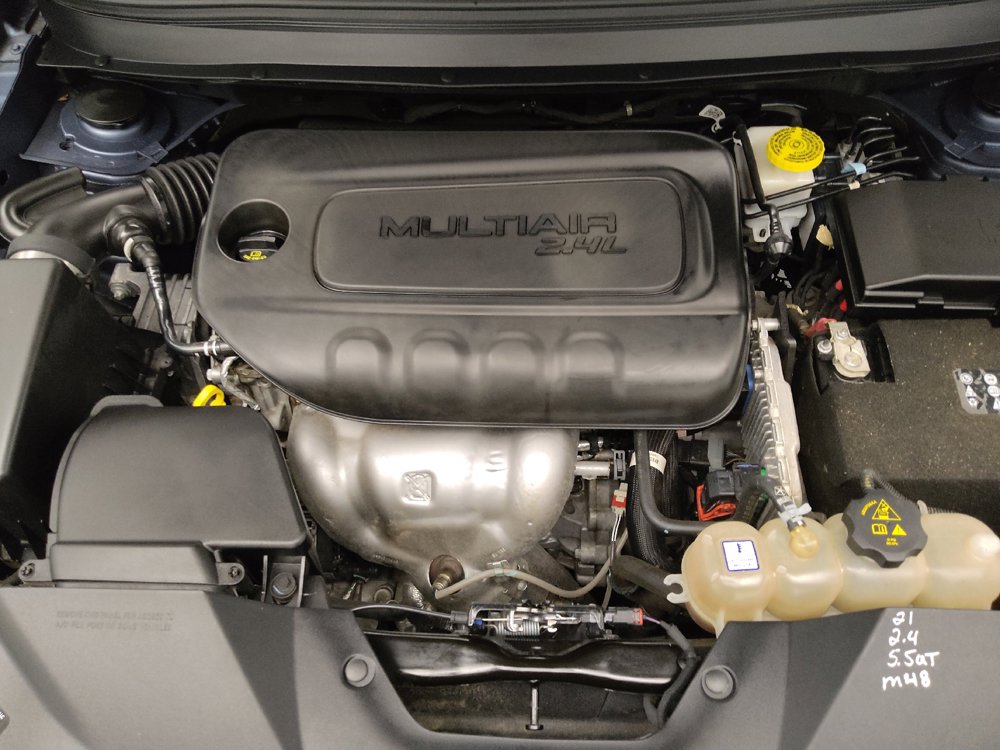 Used 2021 Jeep Cherokee Latitude Plus FWD image 30