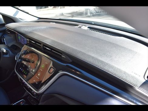 Used 2023 Chevrolet Bolt EUV Premier w/ Sun & Sound Package image 39