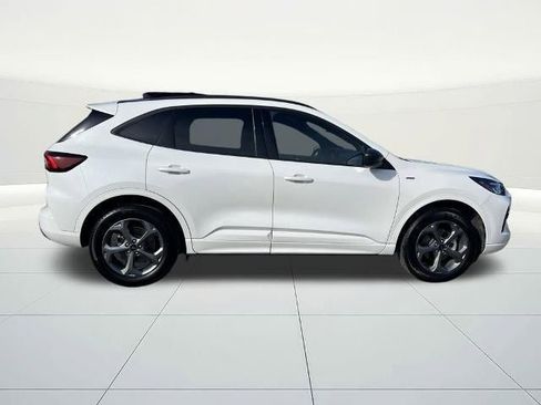 Used 2023 Ford Escape ST-Line w/ Tech Pack #1 image 5