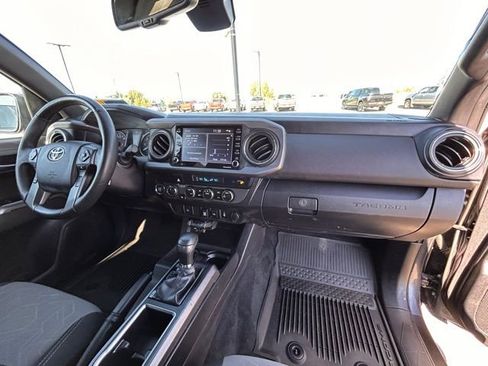 Used 2023 Toyota Tacoma TRD Off-Road image 23