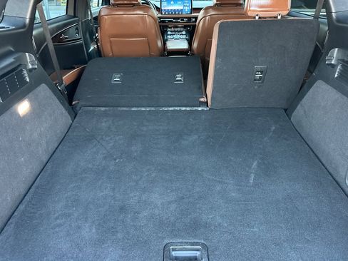 Used 2023 Lincoln Nautilus Reserve w/ Luxury Package image 14