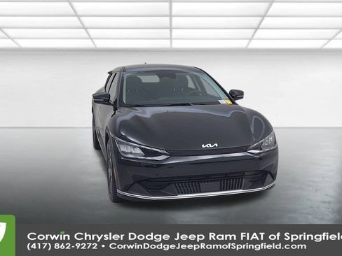 Used 2024 Kia EV6 Light image 4