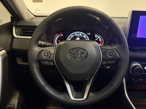Used 2024 Toyota RAV4 Adventure w/ Convenience Package AWD/4WD image 15