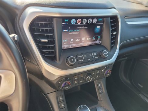 Used 2018 GMC Acadia SLT image 26