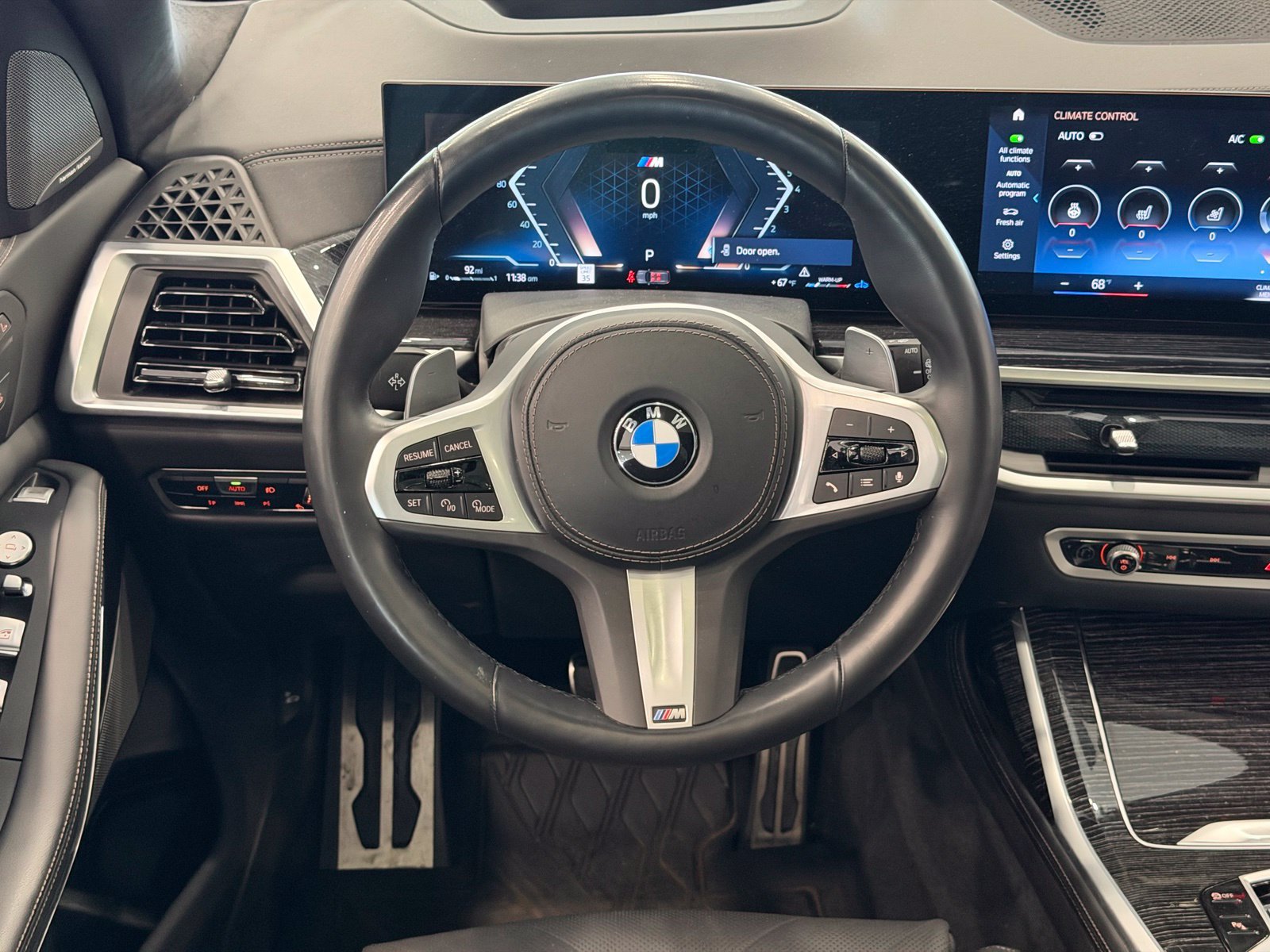 Used 2023 BMW X7 xDrive40i w/ M Sport Package AWD/4WD image 10