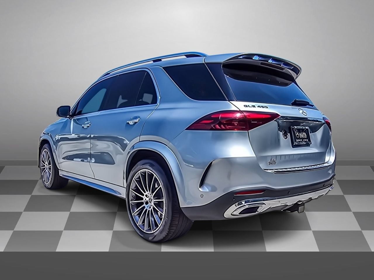 Used 2024 Mercedes-Benz GLE 450 4MATIC image 4