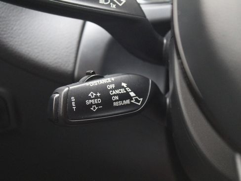 Used 2015 Audi SQ5 Prestige w/ Prestige Package image 30