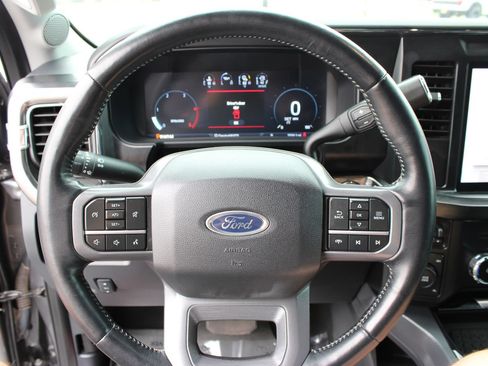 Used 2024 Ford F350 Lariat w/ FX4 Off-Road Package AWD/4WD image 12