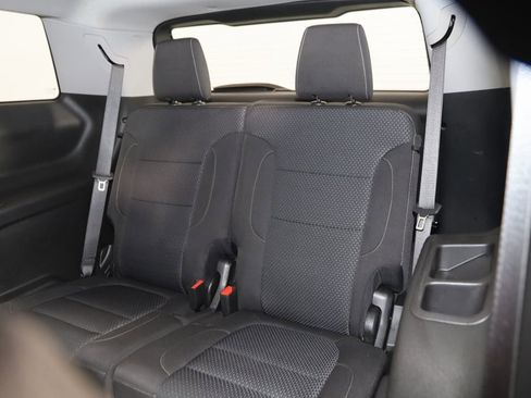 Used 2023 GMC Acadia SLE w/ Driver Convenience Package image 47