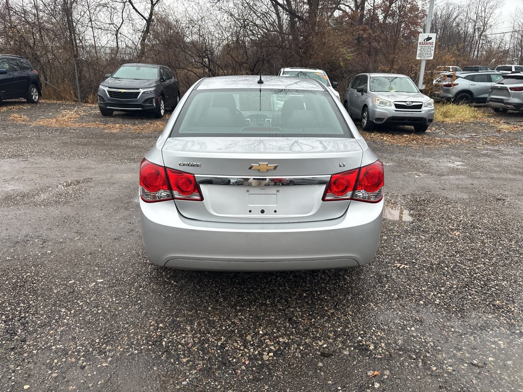 Used 2011 Chevrolet Cruze LT FWD image 4