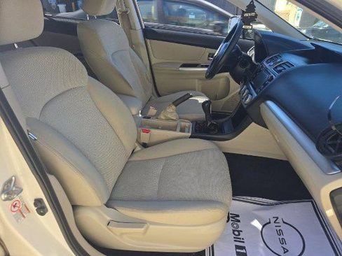 Used 2015 Subaru Crosstrek 2.0i Premium image 6