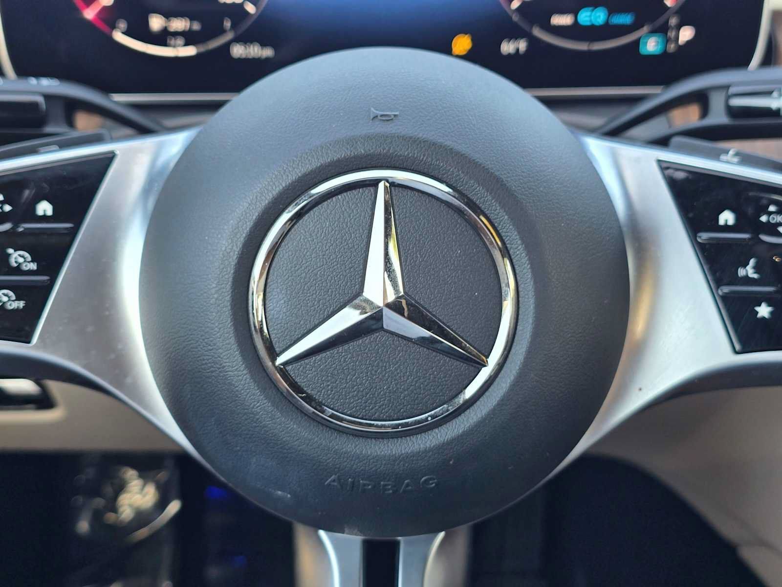 Used 2022 Mercedes-Benz C 300 Sedan image 24
