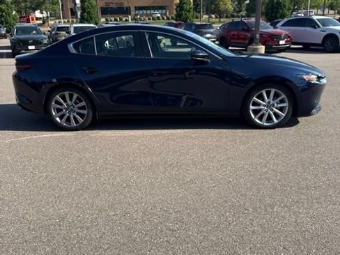 Used 2019 MAZDA MAZDA3 Sedan w/ Select Package FWD image 5
