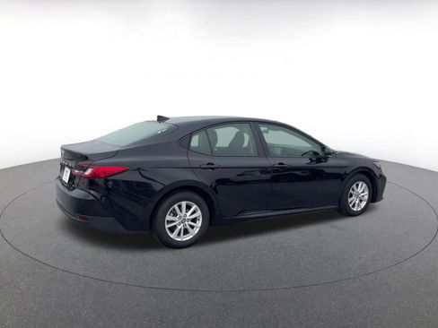Used 2025 Toyota Camry LE image 15