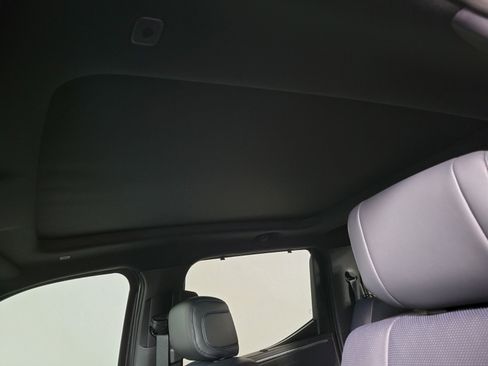 New 2025 Toyota Tundra Platinum image 28