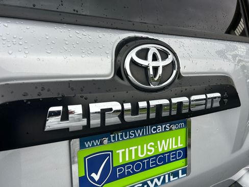 Used 2024 Toyota 4Runner TRD Off-Road AWD/4WD image 32