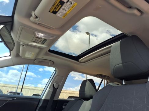 Used 2023 Toyota RAV4 XLE w/ Convenience Package image 10