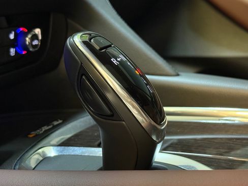 Used 2021 Buick Enclave Avenir w/ Avenir Technology Package image 16