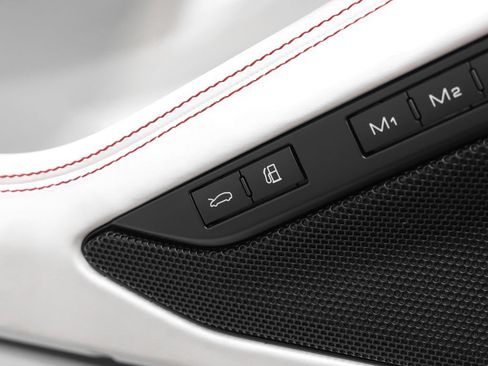 Used 2022 Ferrari F8 Tributo RWD image 92