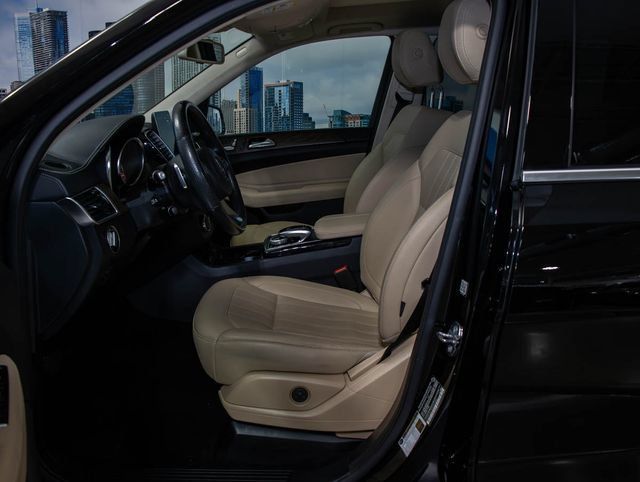 Used 2019 Mercedes-Benz GLS 450 4MATIC image 20
