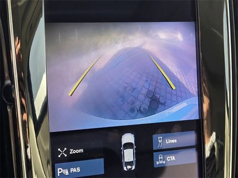 Used 2022 Volvo S60 B5 Momentum w/ Premium Package image 20