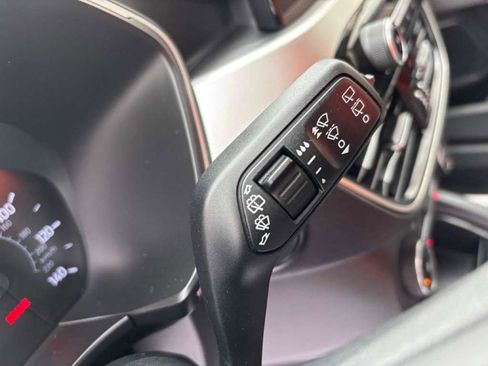 Used 2020 Ford Escape SE image 18