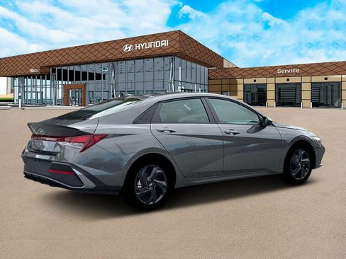 New 2026 Hyundai Elantra Sport image 8