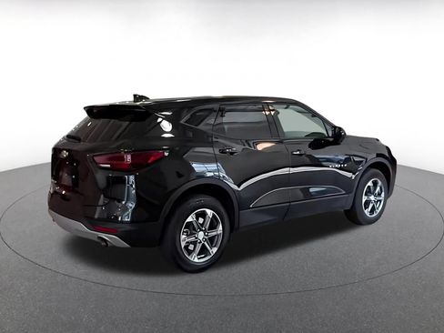 Used 2026 Chevrolet Blazer LT FWD image 10
