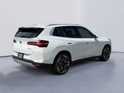 New 2025 BMW X3 xDrive30i image 3