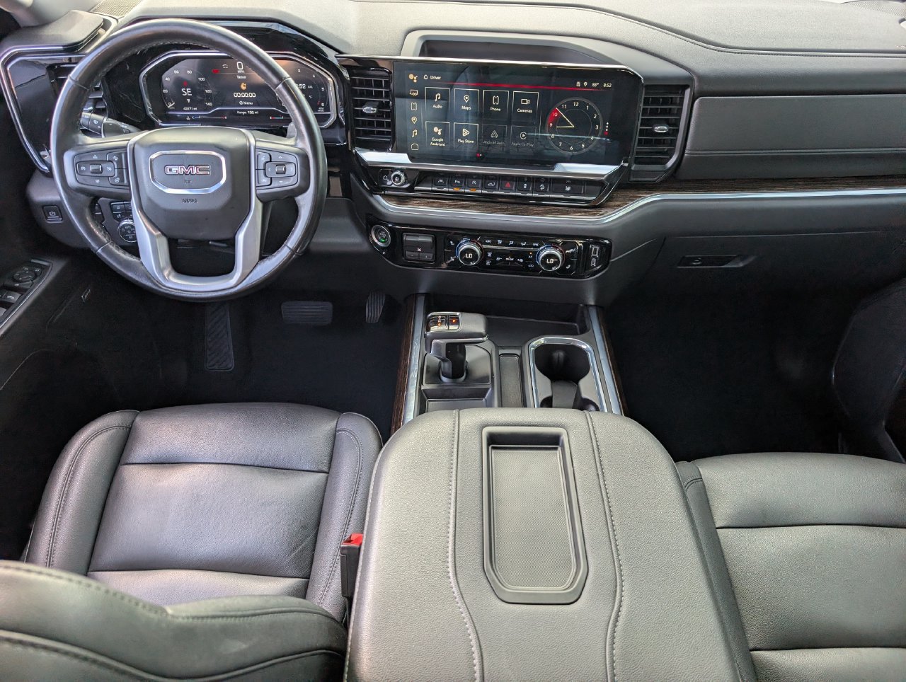 Used 2022 GMC Sierra 1500 Elevation w/ Elevation Premium Package AWD/4WD image 9
