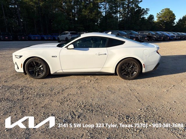 Used 2024 Ford Mustang GT RWD image 6