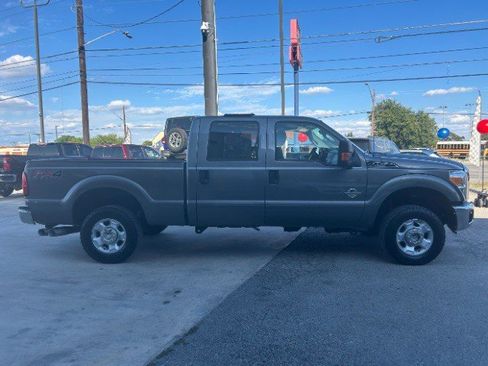 Used 2012 Ford F250 XLT w/ XLT Interior Pkg image 5