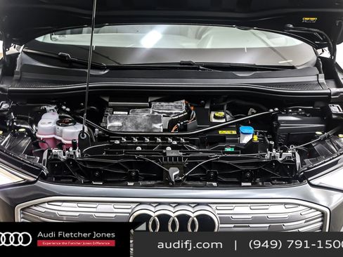 Used 2023 Audi Q4 e-tron Premium Plus w/ Premium Plus image 11