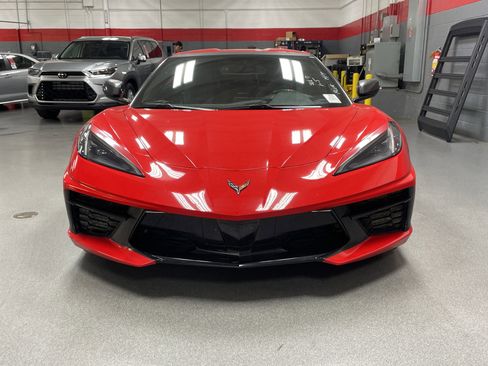 Used 2021 Chevrolet Corvette Stingray Coupe w/ 1LT image 3