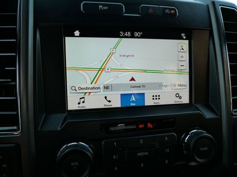 Used 2019 Ford F150 XLT w/ Equipment Group 302A Luxury image 16