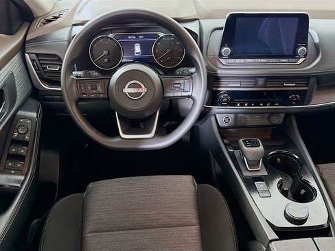 Used 2023 Nissan Rogue SV image 22