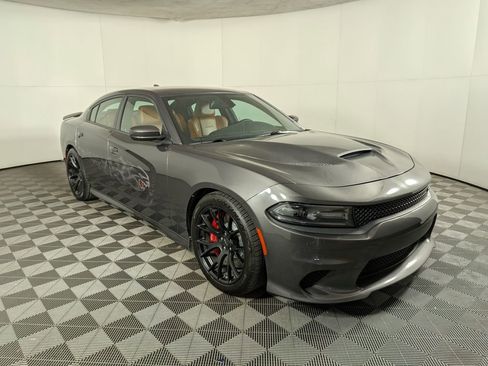Used 2016 Dodge Charger SRT Hellcat w/ Harman/Kardon Audio Group image 5