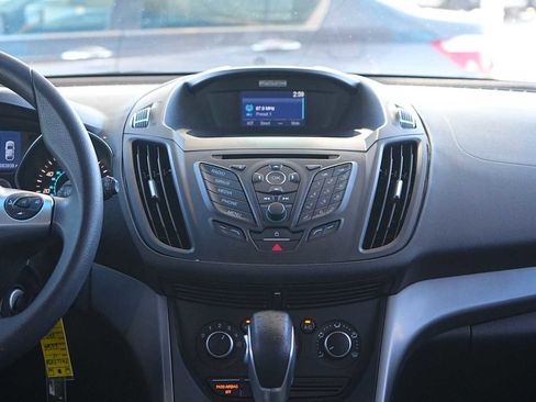 Used 2015 Ford Escape SE image 19