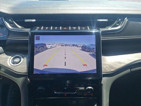 Used 2022 Jeep Grand Cherokee Limited RWD image 14