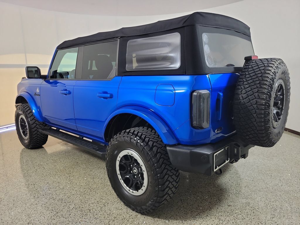 Used 2022 Ford Bronco Outer Banks AWD/4WD image 3