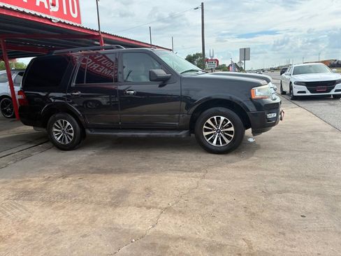 Used 2015 Ford Expedition XLT w/ Equipment Group 201A RWD image 6