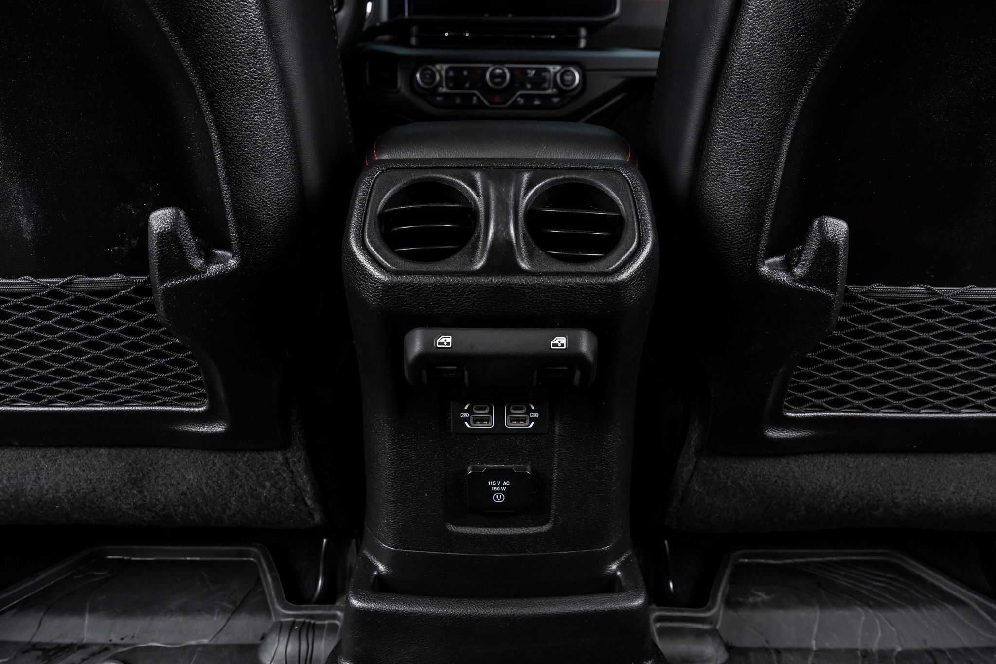 Used 2024 Jeep Wrangler Unlimited Rubicon AWD/4WD image 32