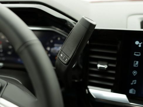 New 2026 Chevrolet Silverado 3500 LT image 21