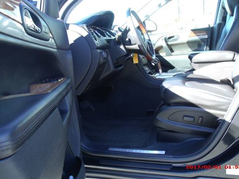 Used 2012 Buick Enclave Leather FWD image 11