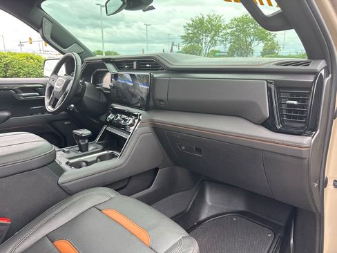 Certified 2023 GMC Sierra 1500 AT4 w/ AT4 Premium Package AWD/4WD image 42