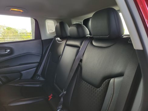 Certified 2020 Jeep Compass Latitude FWD image 9