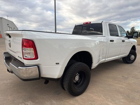 Used 2024 RAM 3500 Tradesman w/ Chrome Appearance Group AWD/4WD image 6