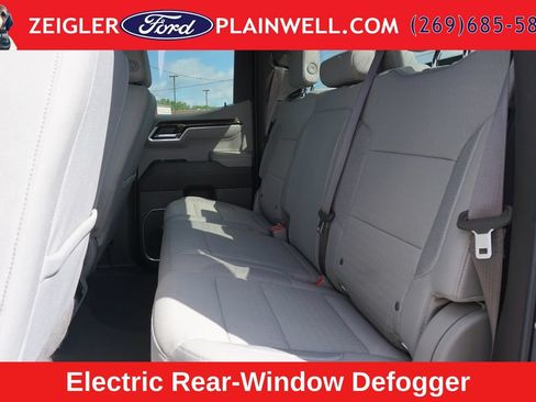 Used 2023 GMC Sierra 1500 SLE AWD/4WD image 11