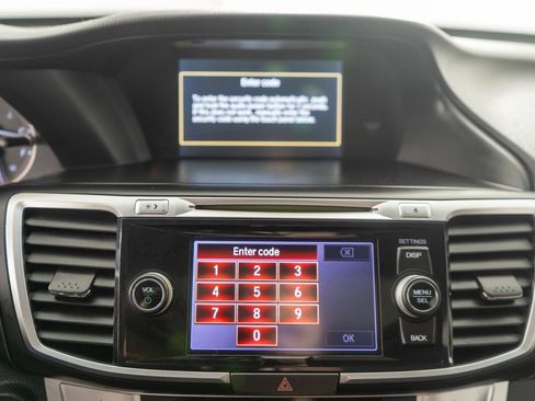 Used 2013 Honda Accord EX image 17